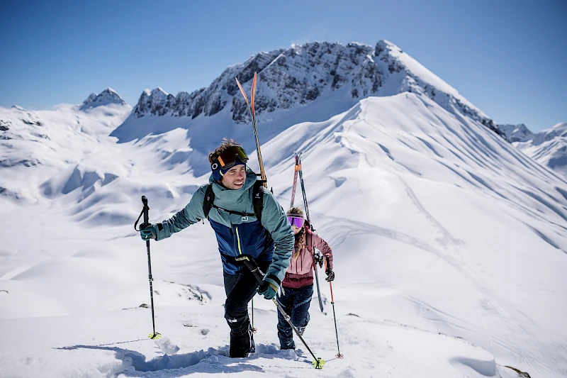 Matthias E. | Sportivmodels