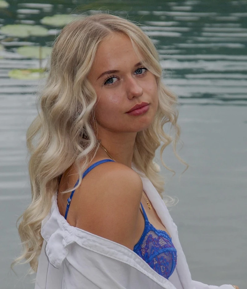 Theresa L. | Sportivmodels